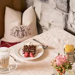 Haymon Hotel 3*